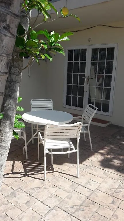 Hiwind Apartments Oranjestad