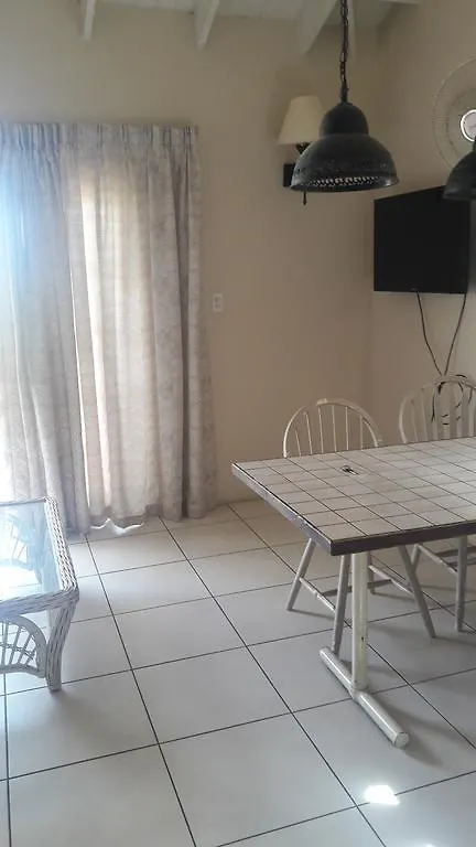 Hiwind Apartments Oranjestad