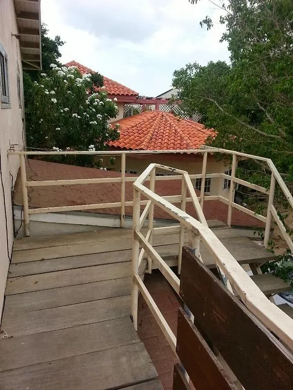 Hiwind Apartments Oranjestad