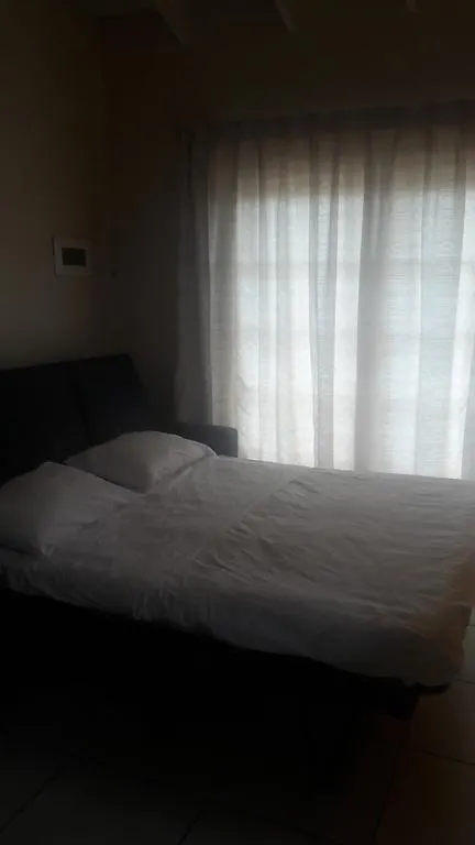 Hiwind Apartments Oranjestad