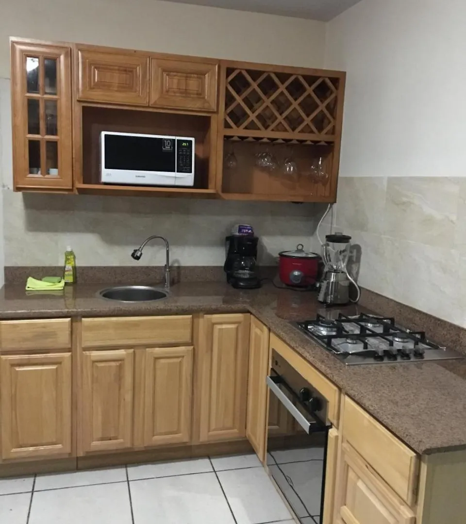 Hiwind Apartments Oranjestad